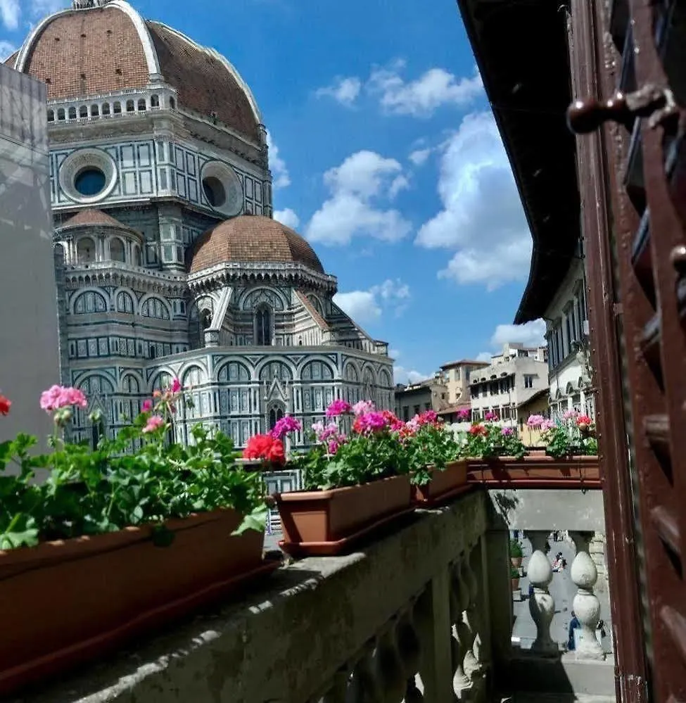 פירנצה B&B Di Piazza Del Duomo לינה וארוחת בוקר