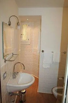 B&B Di Piazza Del Duomo Floransa