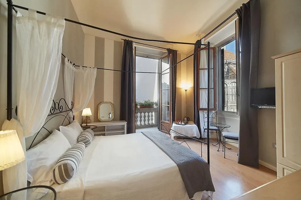 B&B Di Piazza Del Duomo Florence