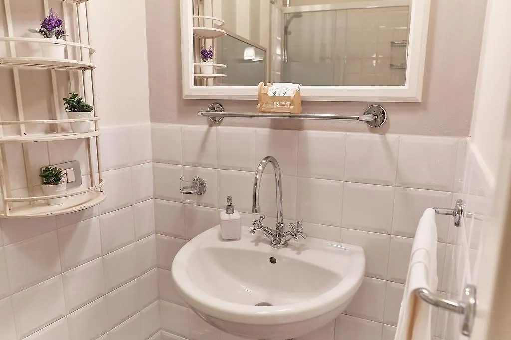 B&B Di Piazza Del Duomo Floransa