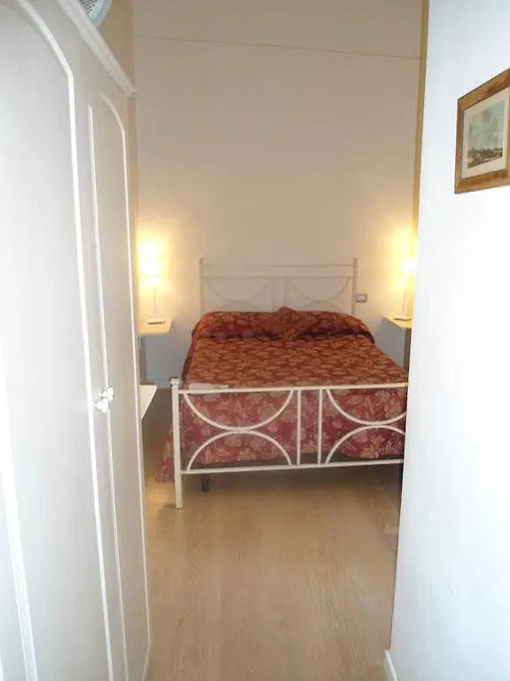 B&B Di Piazza Del Duomo Florence Italy